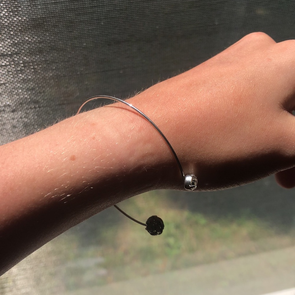 Three bracelets - Picture 7 of 9